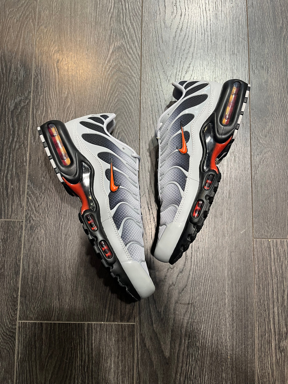 Nike Air Max Plus Wolf Grey