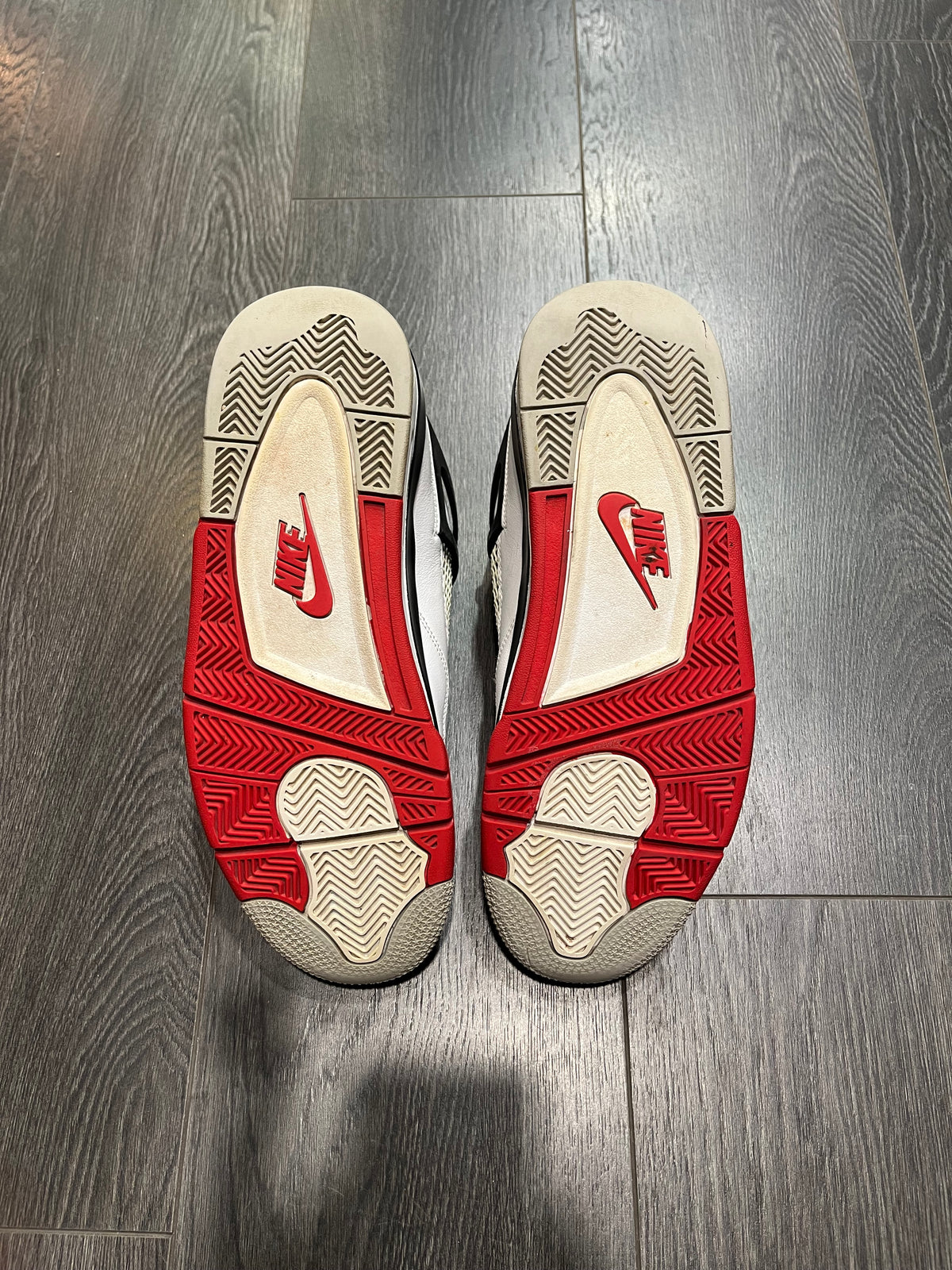 Air Jordan 4 Fire Red
