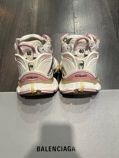Balenciaga Runner Pink