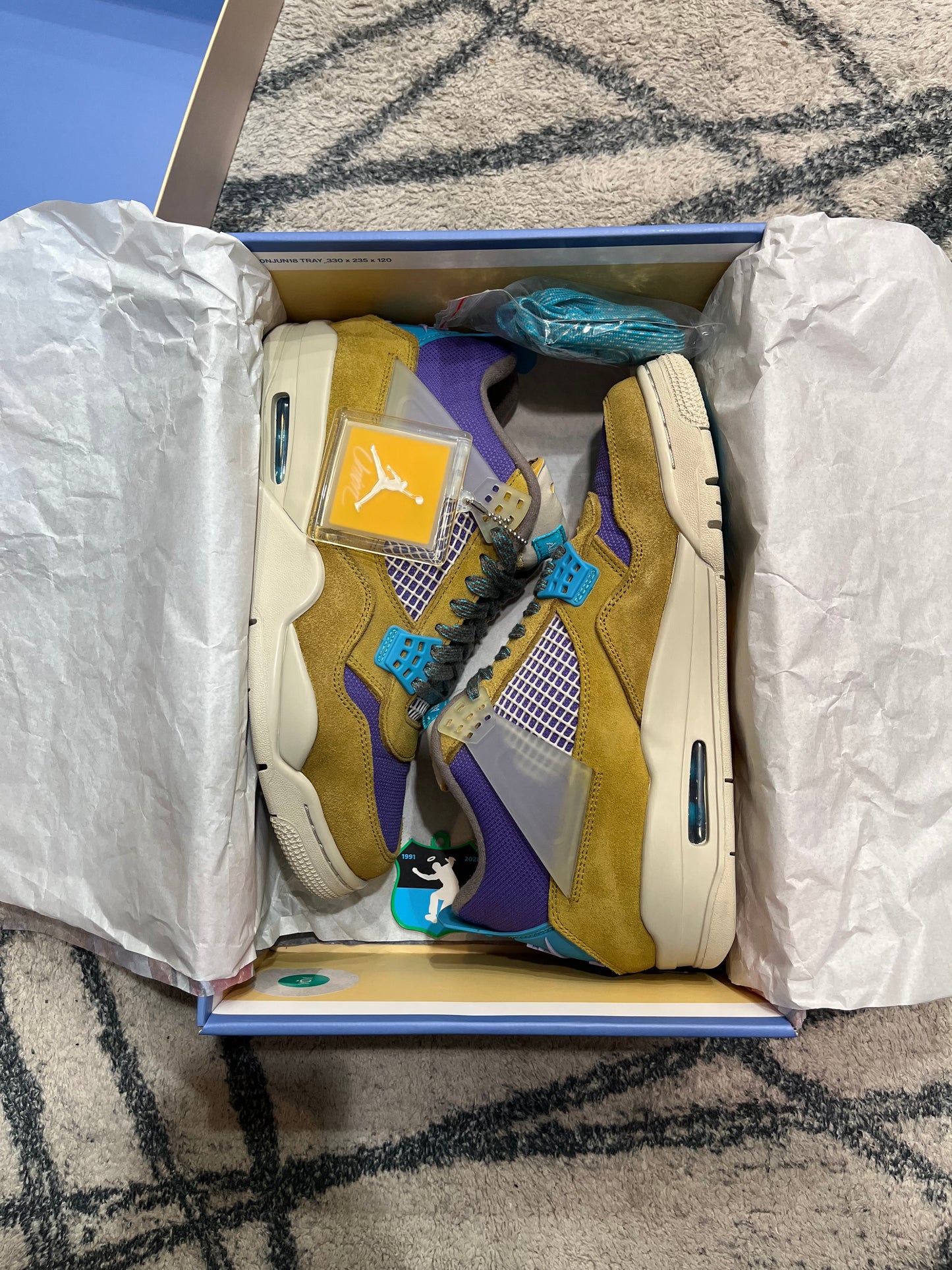 Air Jordan 4 Union Desert Moss