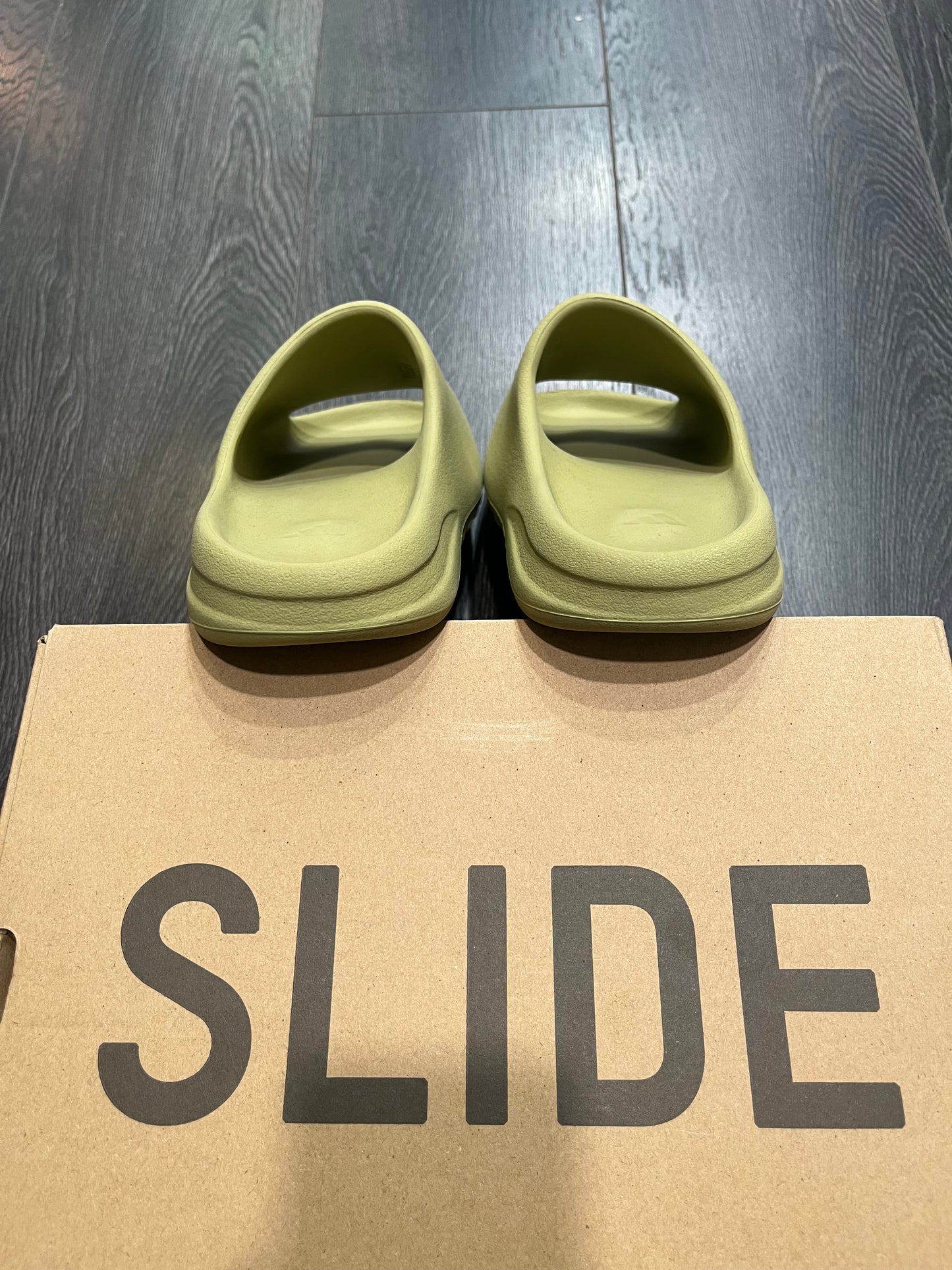 Yeezy Slide Resin