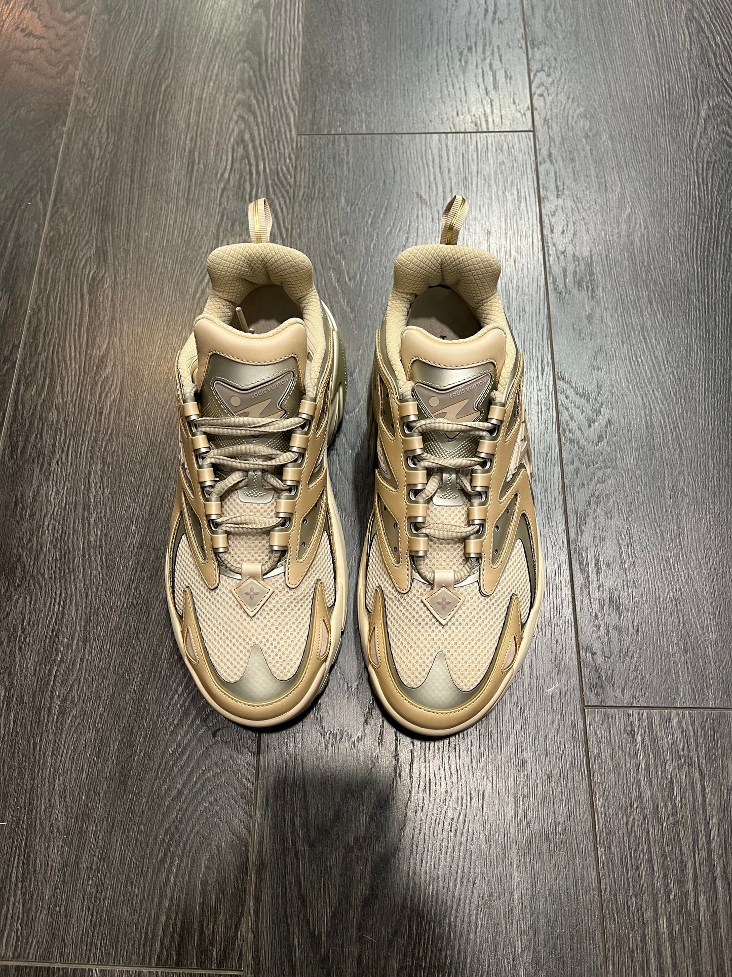 Louis Vuitton Runner Beige