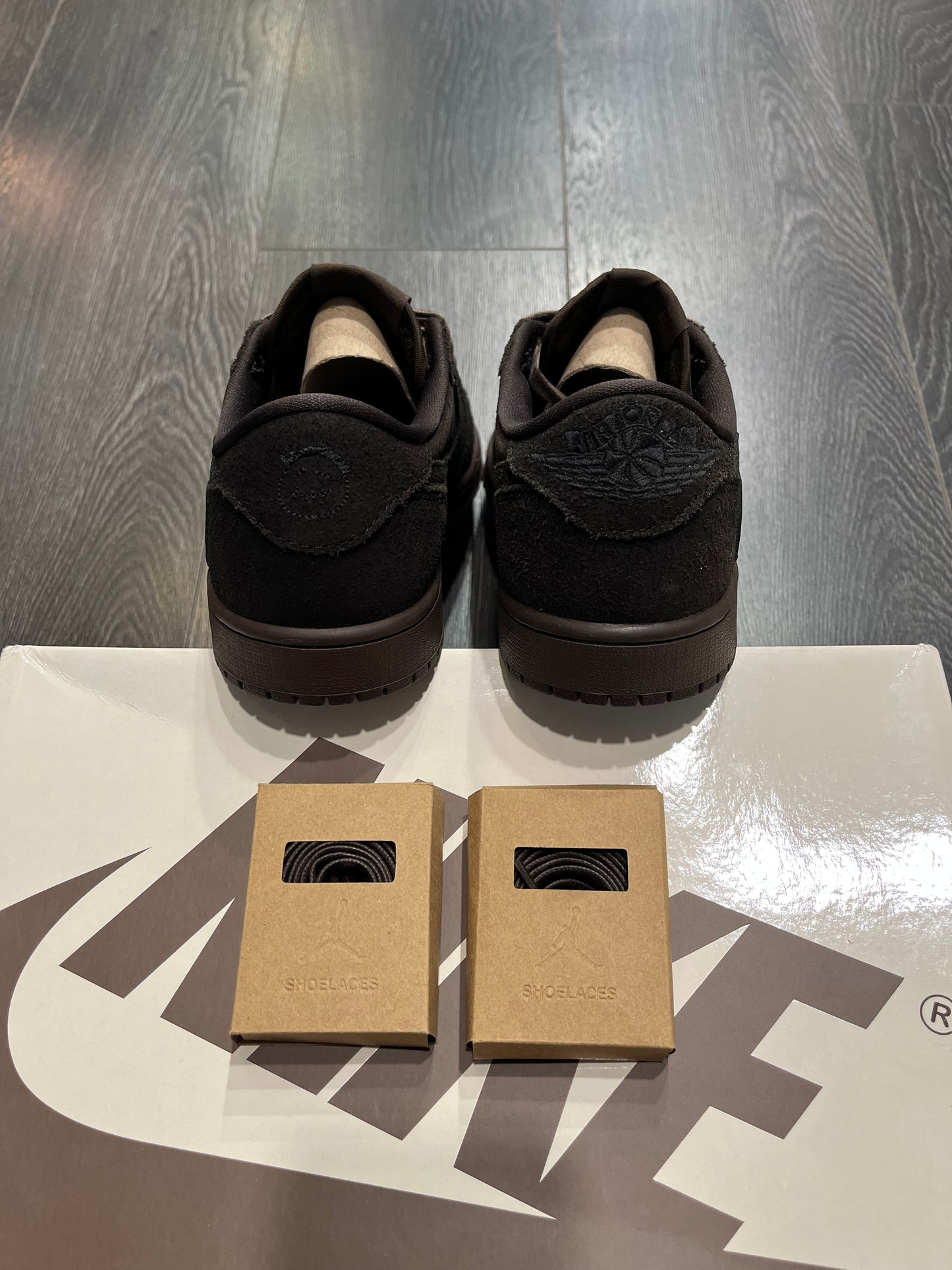 Air Jordan 1 Travis Scott Velvet Brown