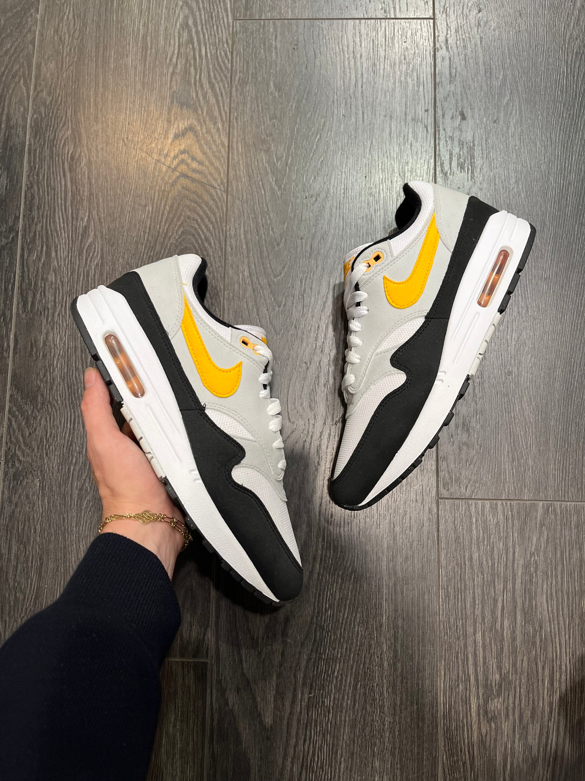 Nike Air Max 1 White University Gold