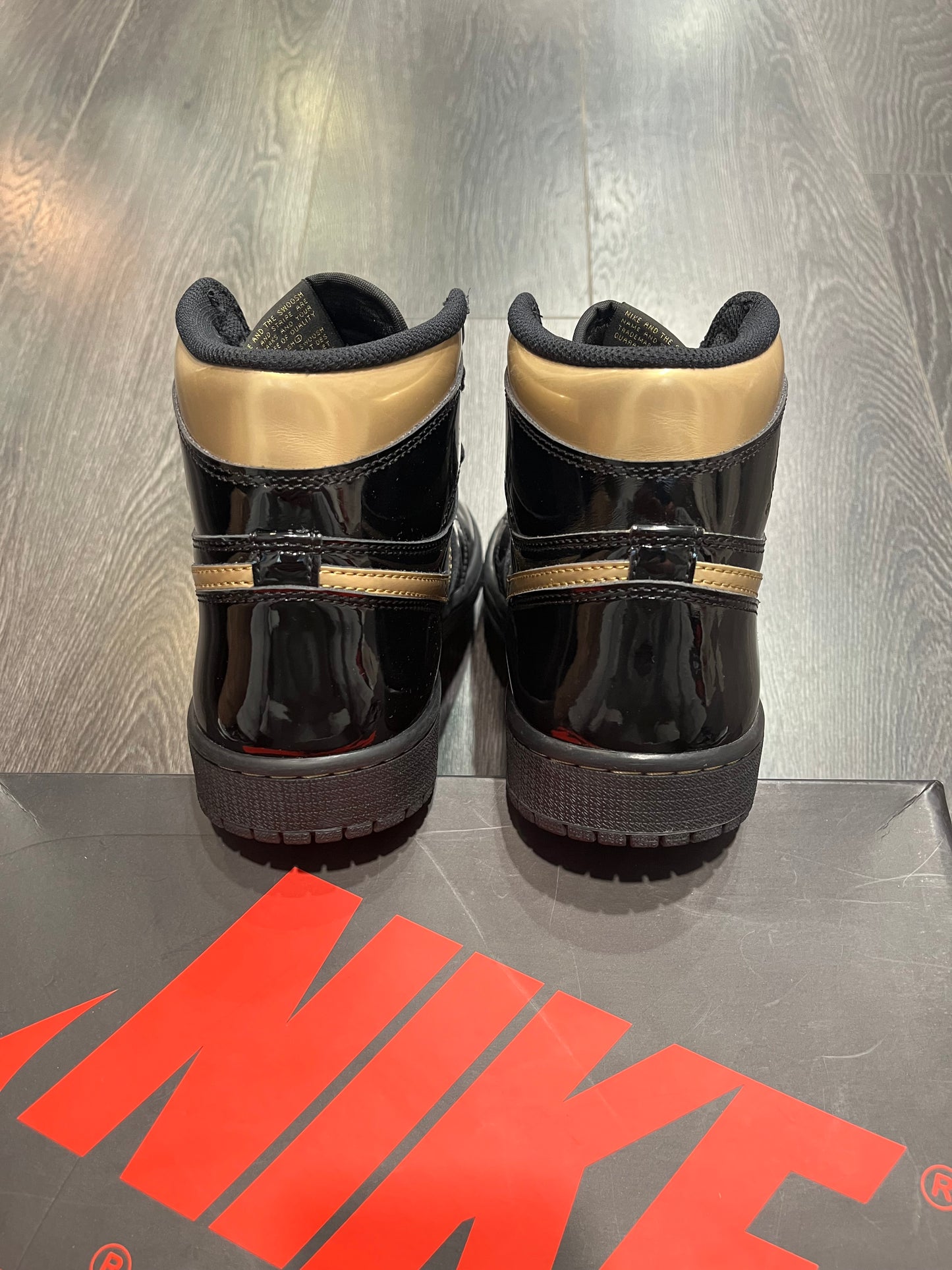 Air Jordan 1 Black Gold