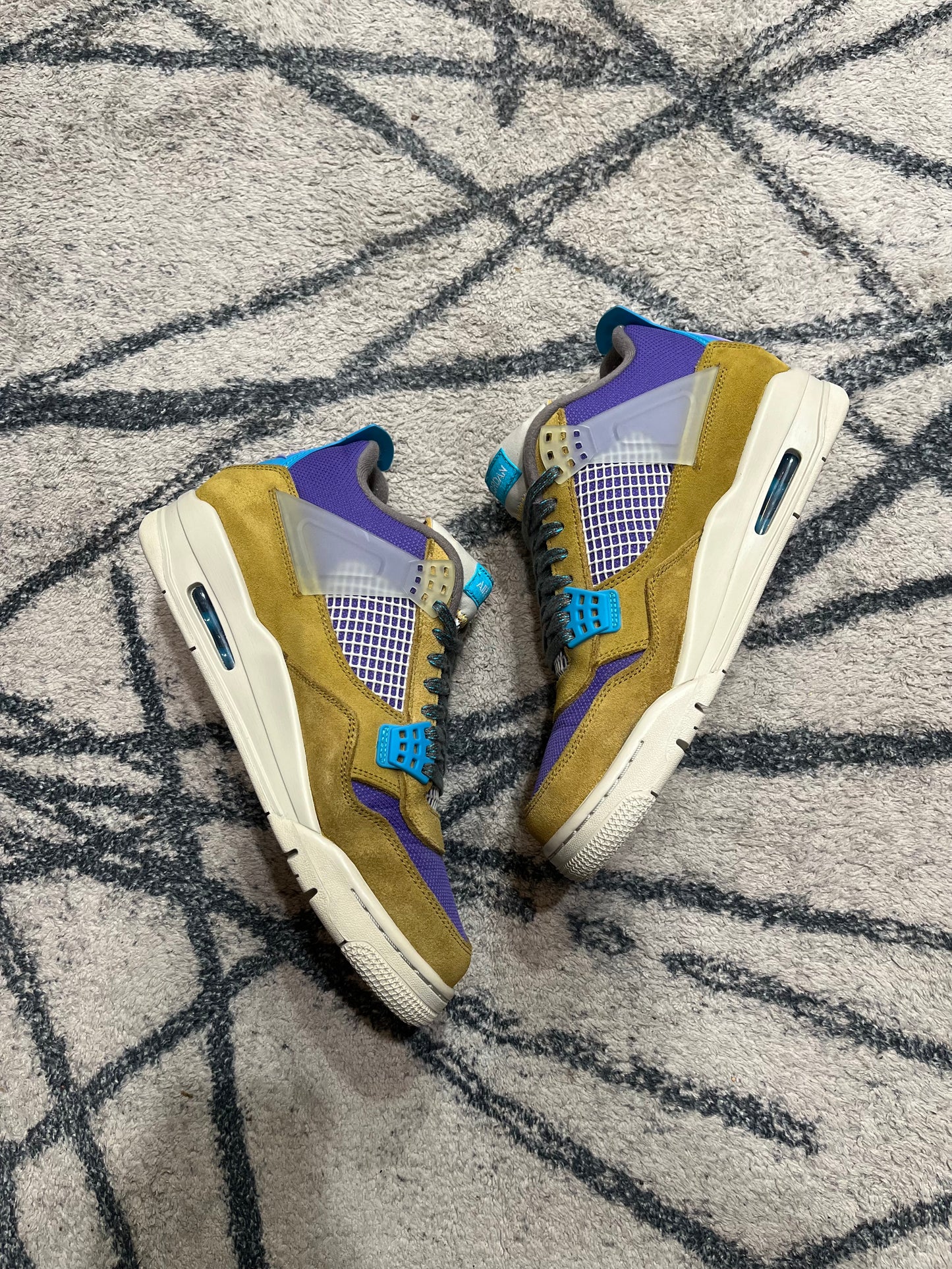 Air Jordan 4 Union Desert Moss