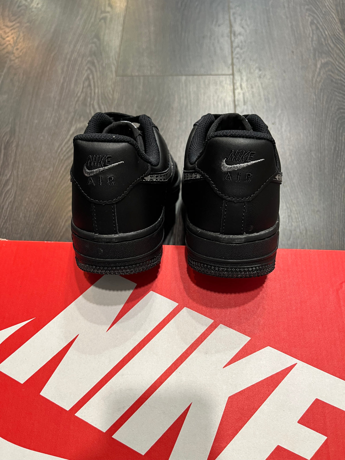 Nike Air Force 1 Black Madeblo