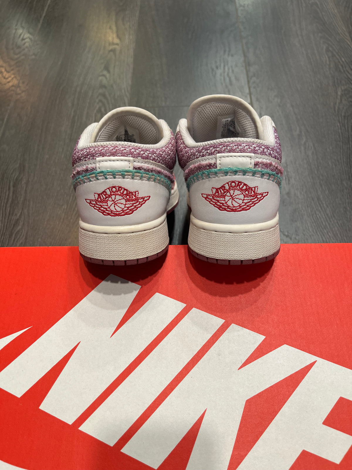 Air Jordan 1 Low Light Bordeaux