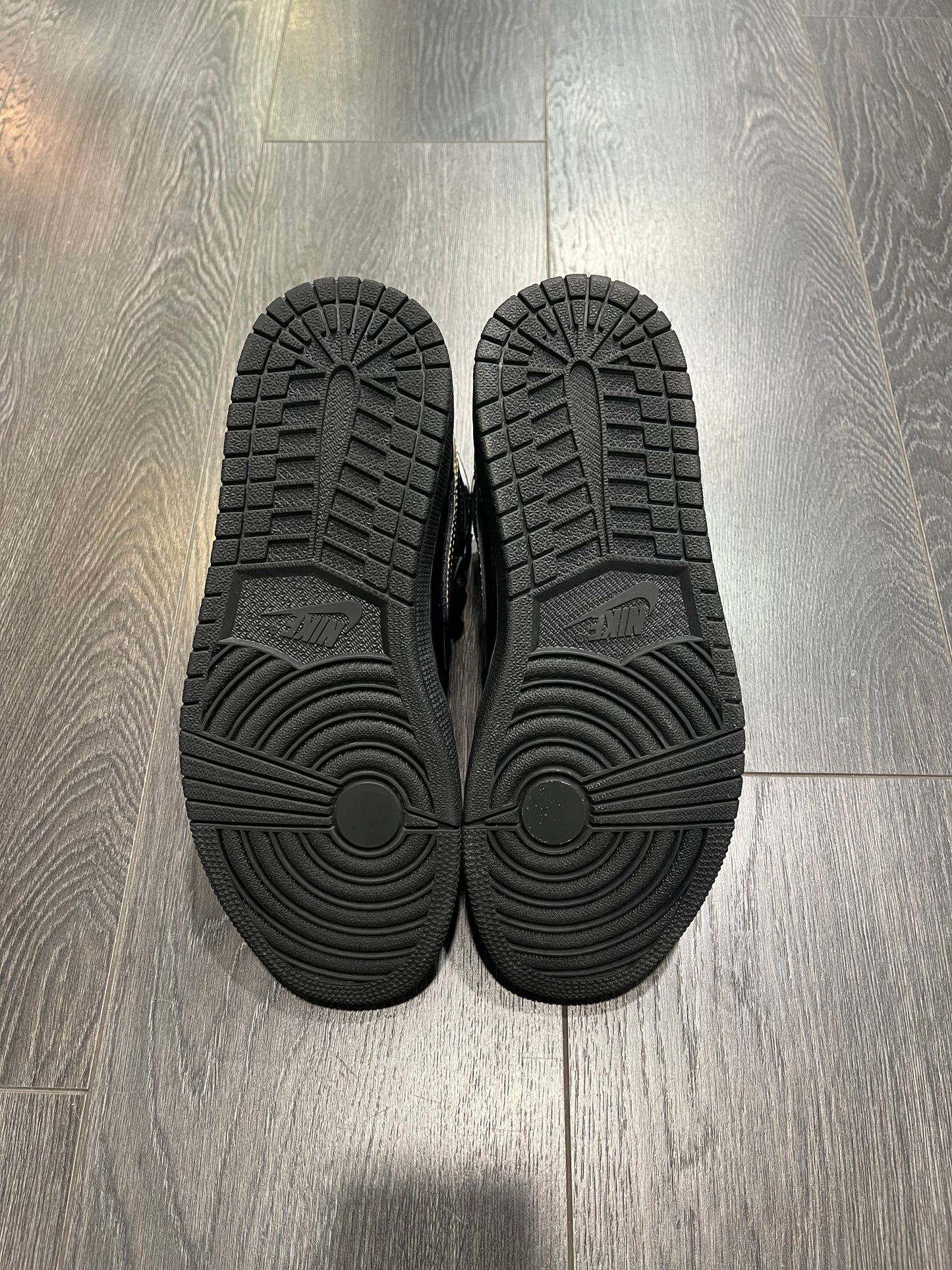 Air Jordan 1 Black Gold