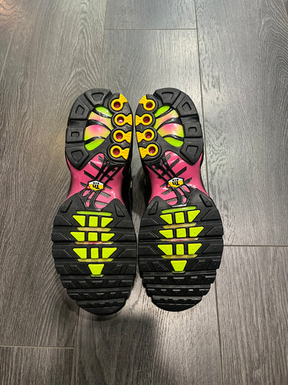 Nike Air Max Plus Hyper Pink Volt