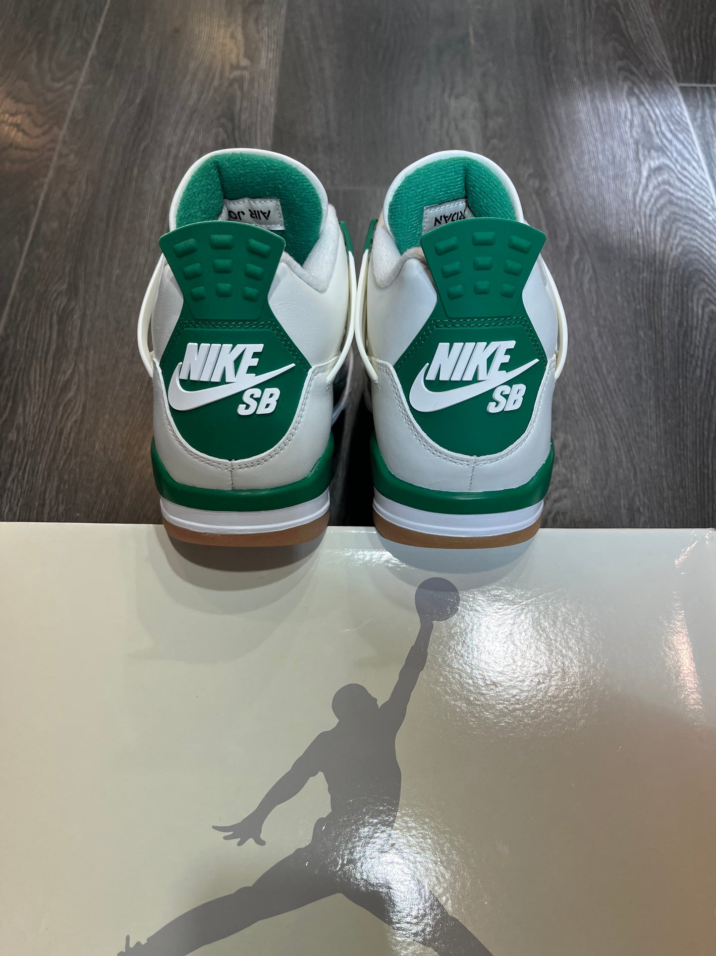 Air Jordan 4 SB Pine Green
