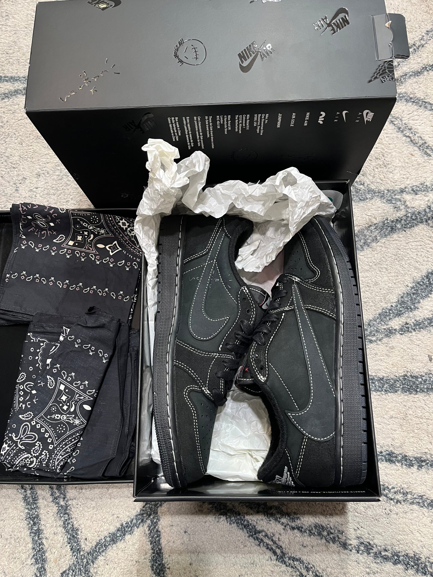 Air Jordan 1 Travis Scott Phantom