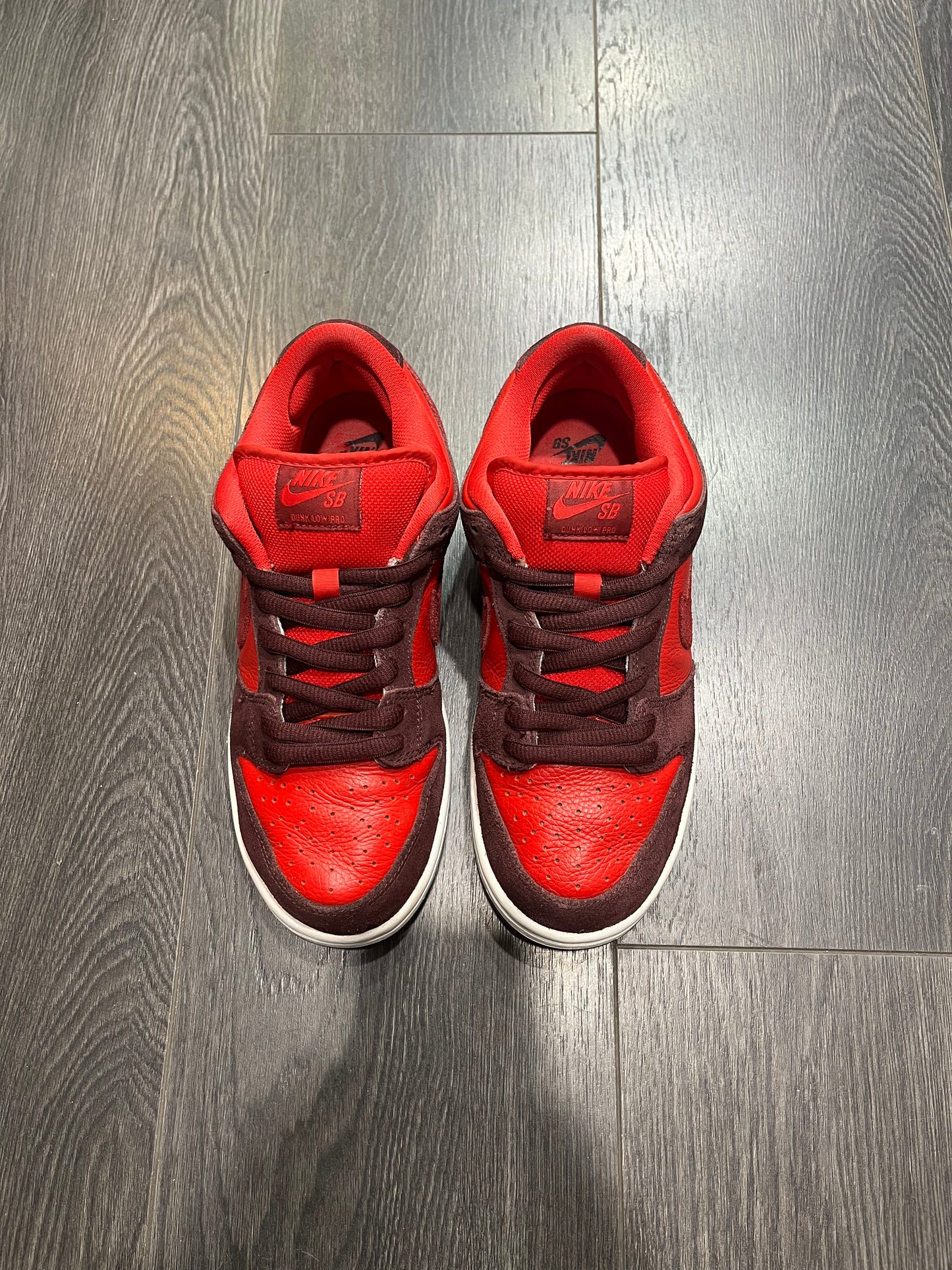 Nike Dunk SB Low Cherry