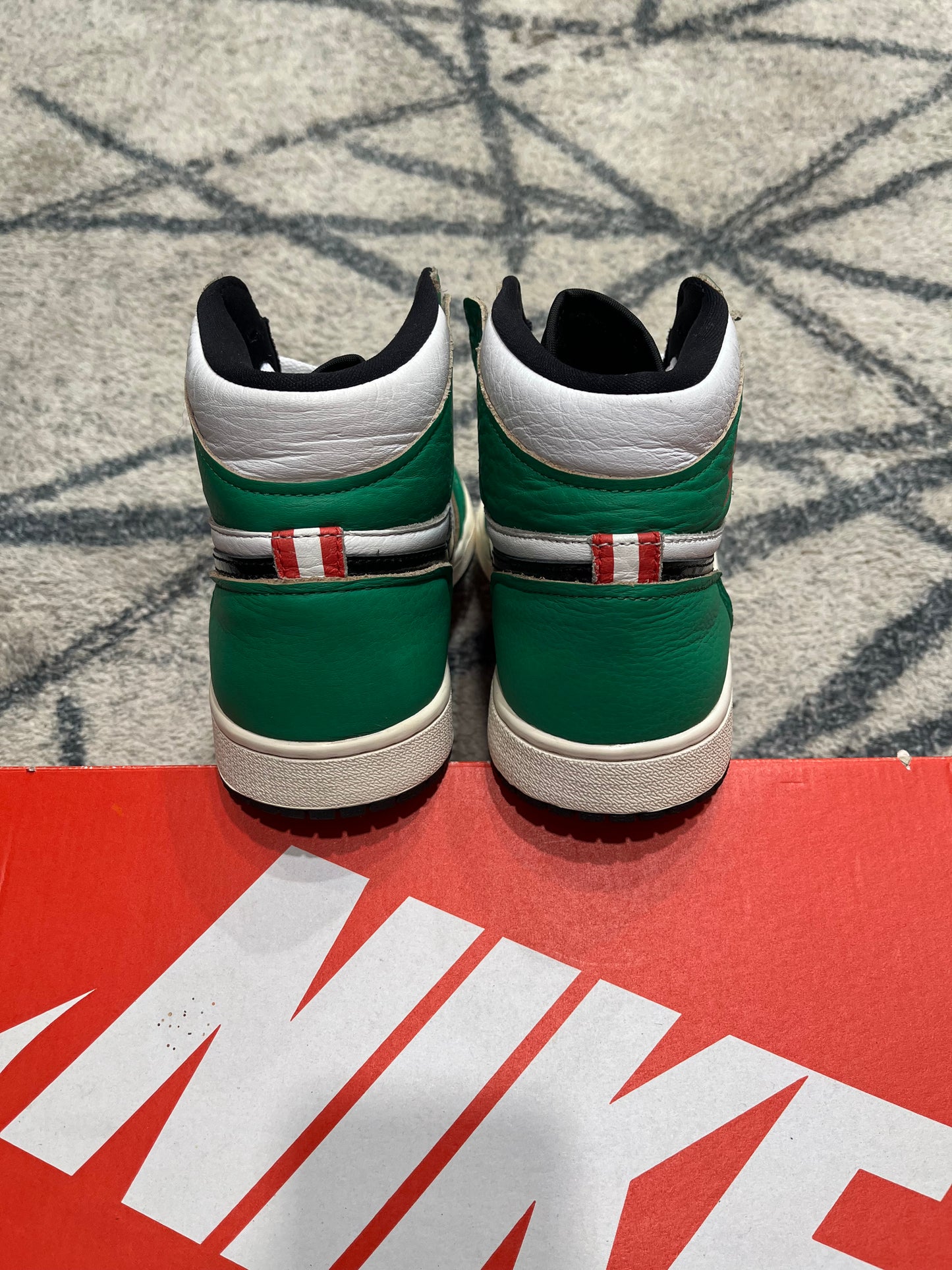 Air Jordan 1 Lucky Green