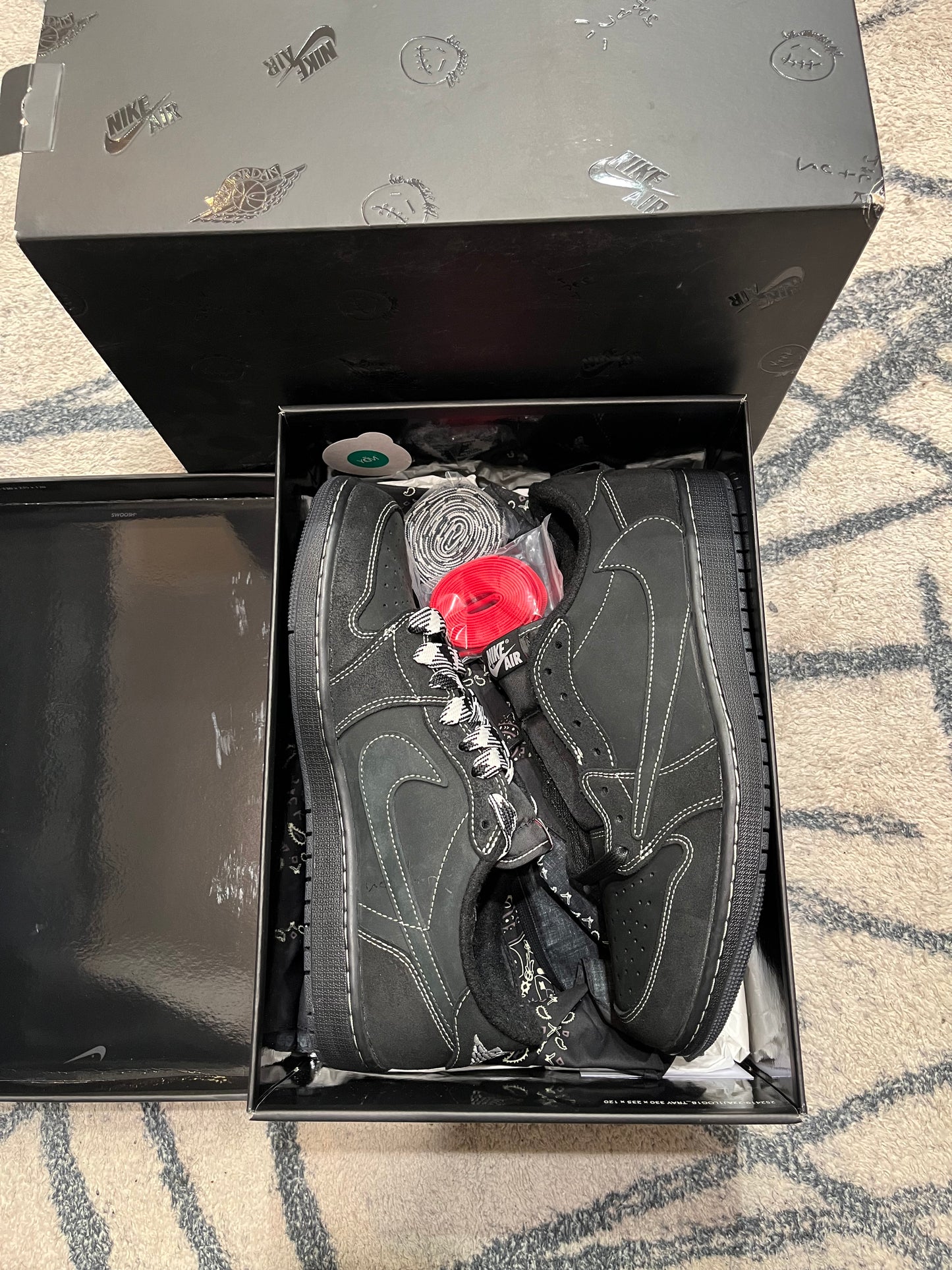Air Jordan 1 Travis Scott Phantom