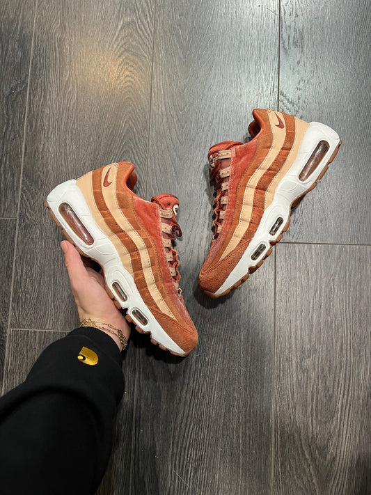 Nike Air Max 95 Dusty Peach