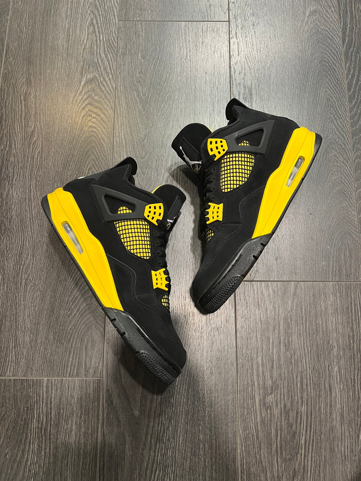 Air Jordan 4 Yellow Thunder