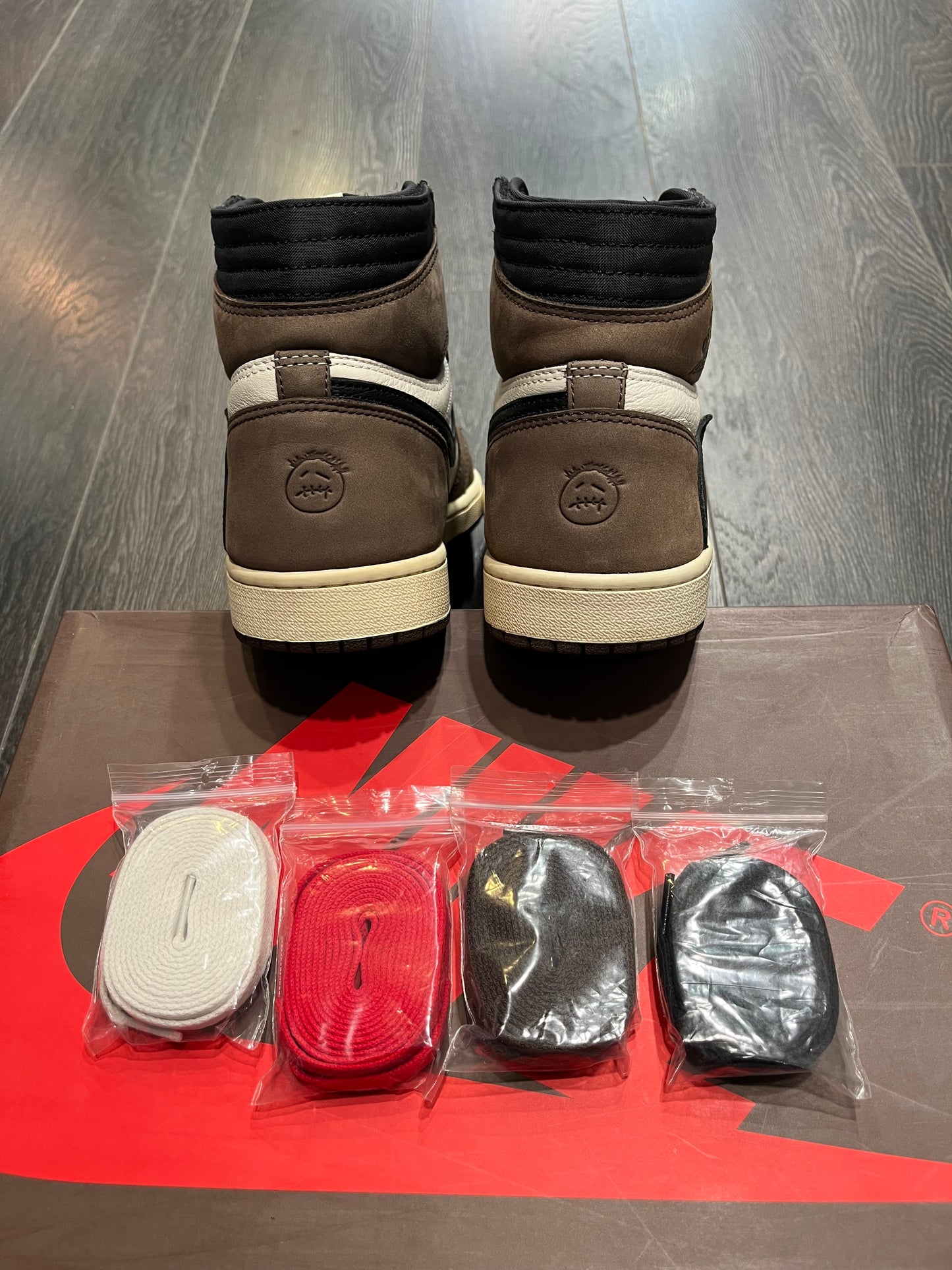 Air Jordan 1 High Travis Reverse Mocha