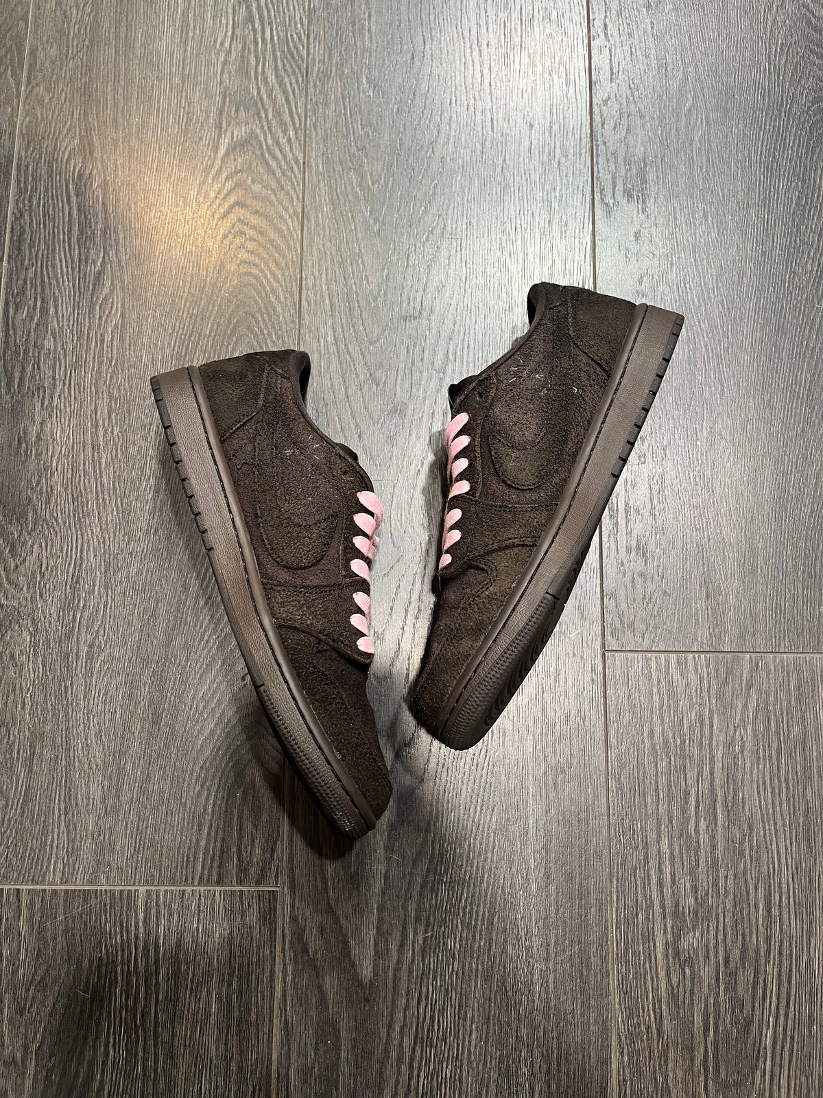 Air Jordan 1 Travis Scott Velvet Brown