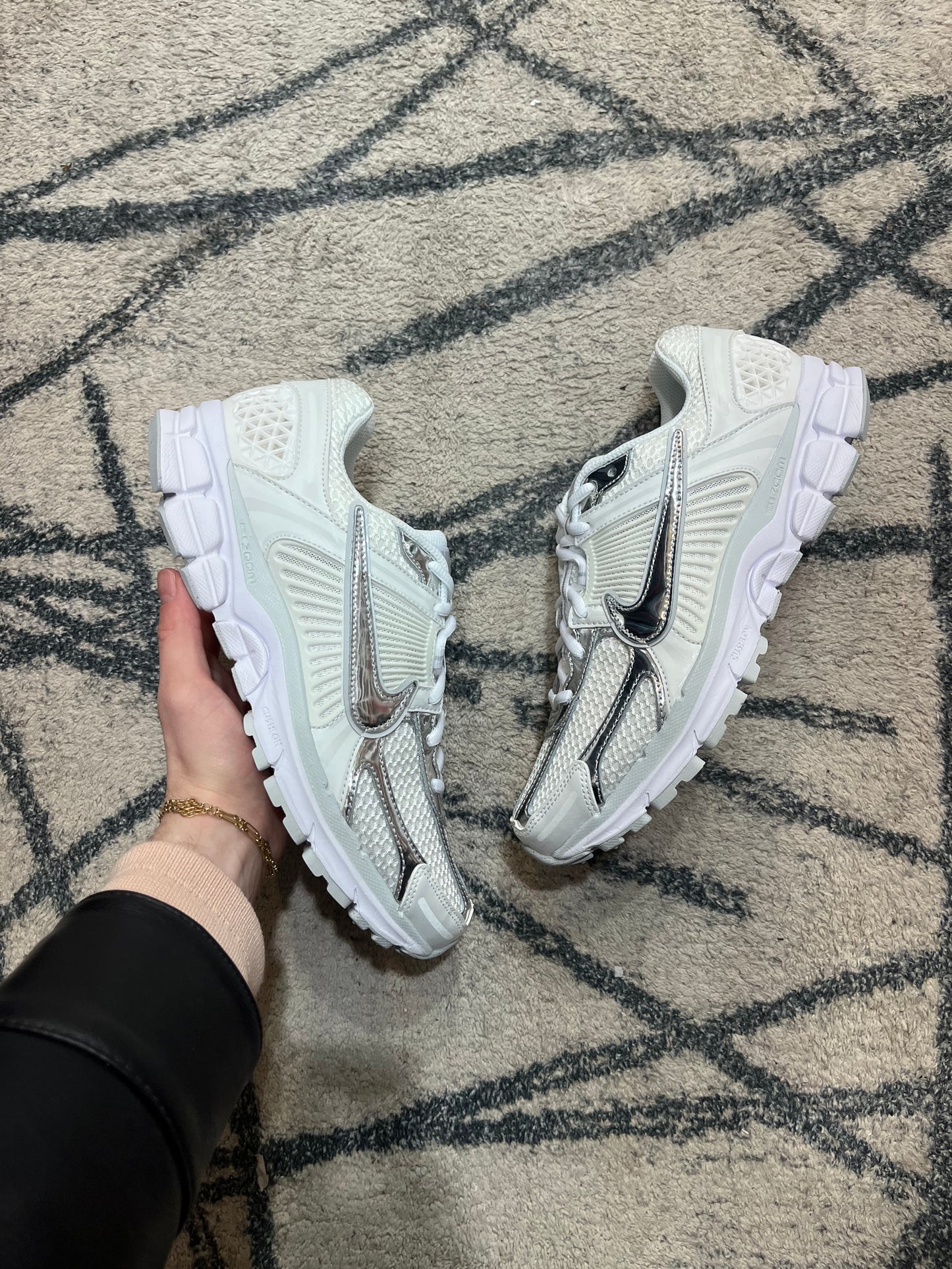 Nike Vomero 5 White Metalic Silver