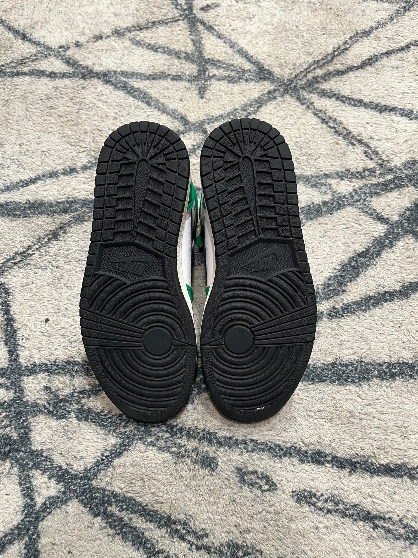 Air Jordan 1 Lucky Green