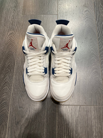Air Jordan 4 SB Navy