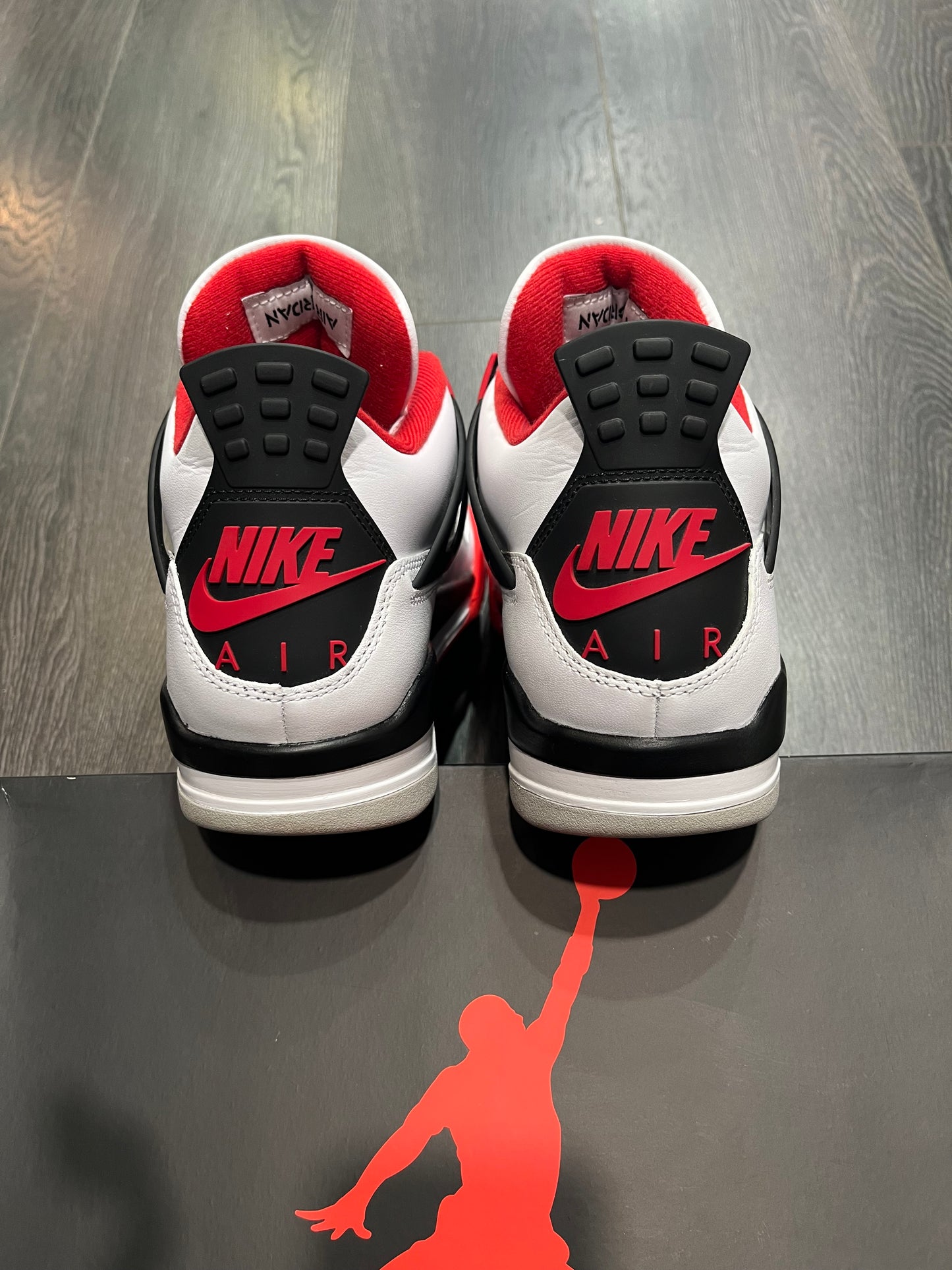 Air Jordan 4 Fire Red