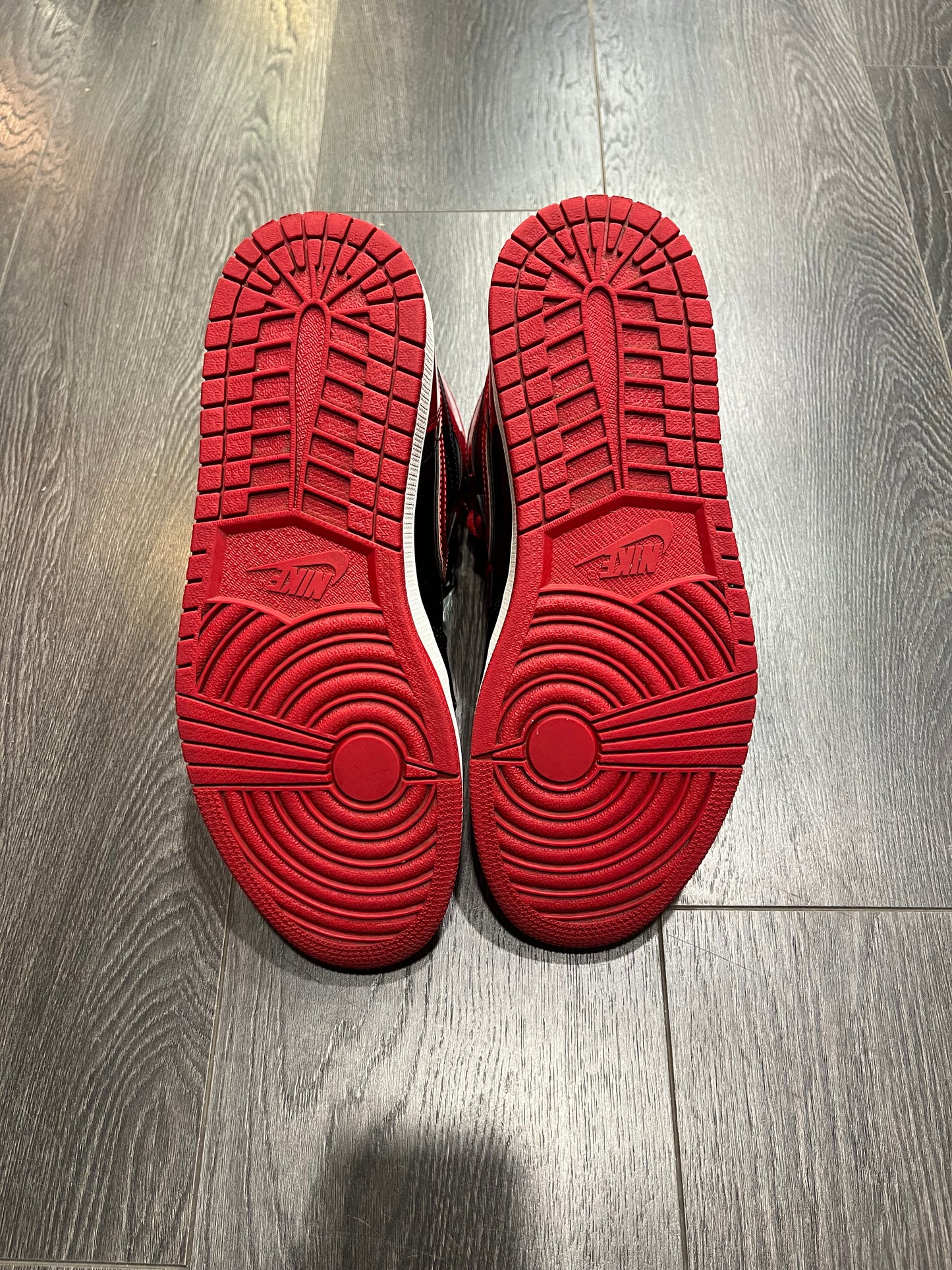 Air Jordan 1 High Satin Bred