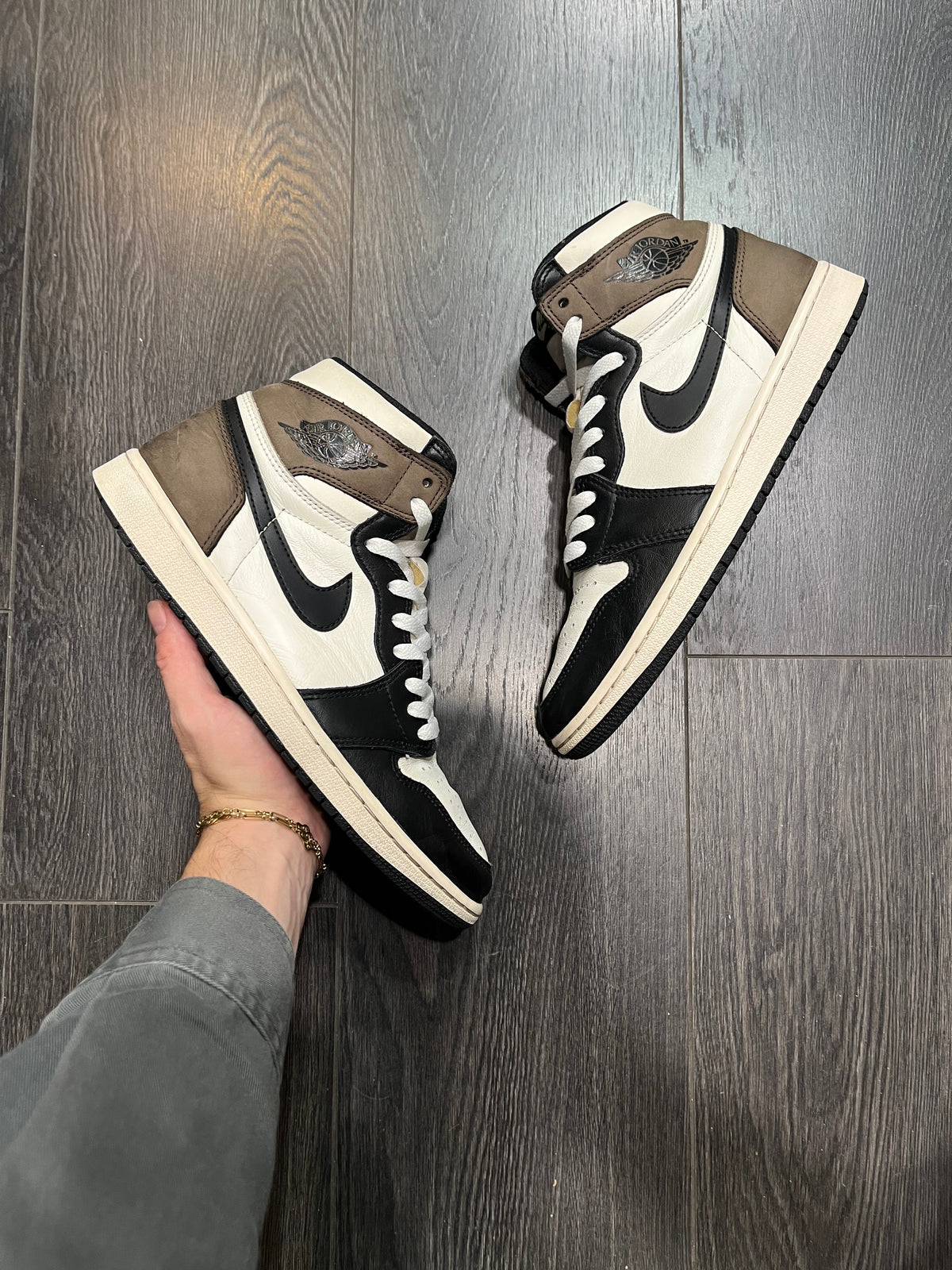 Air Jordan 1 High Mocha