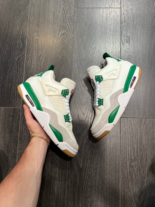 Air Jordan 4 SB Pine Green