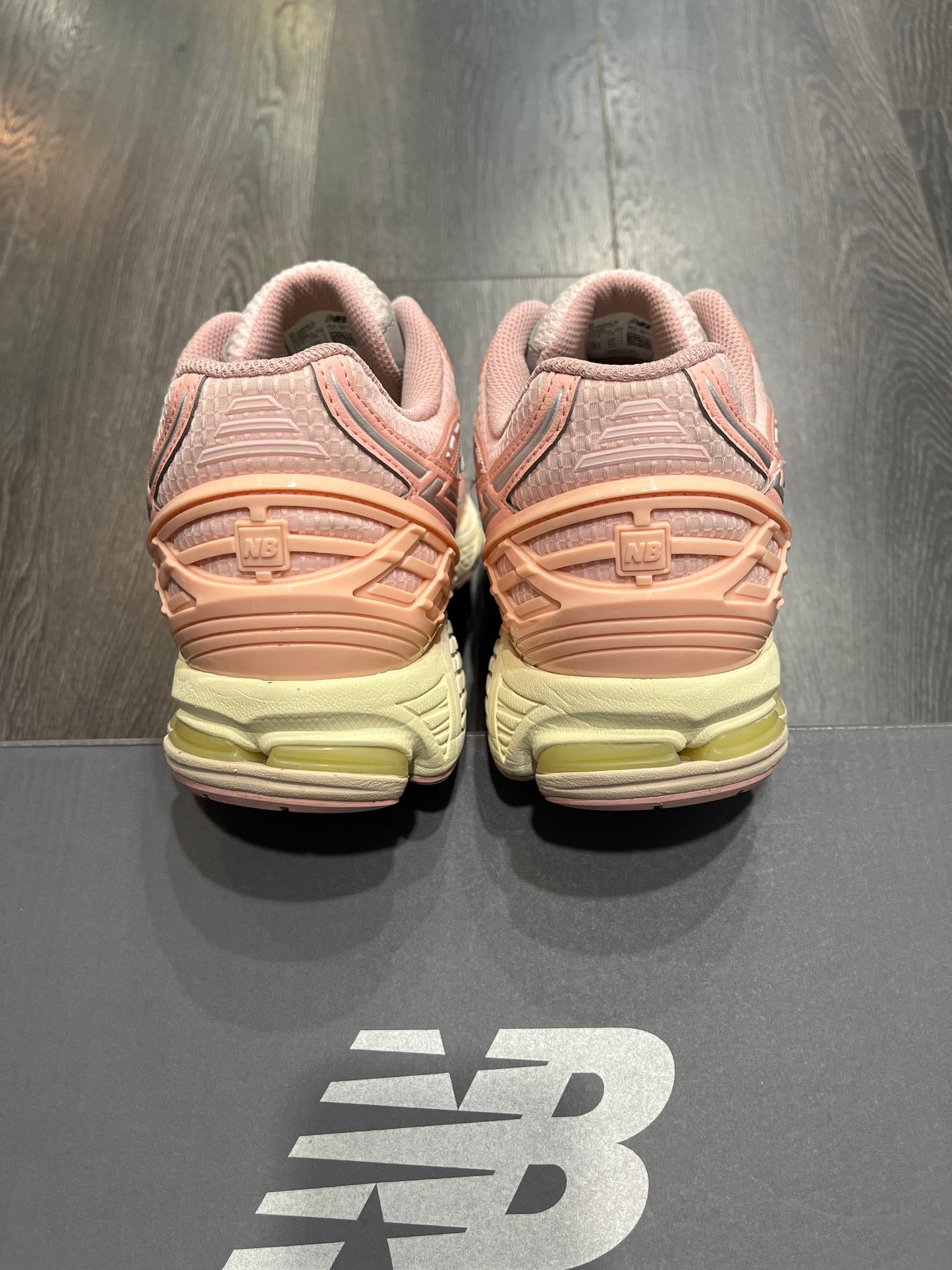 New Balance 1906 Pink Cream