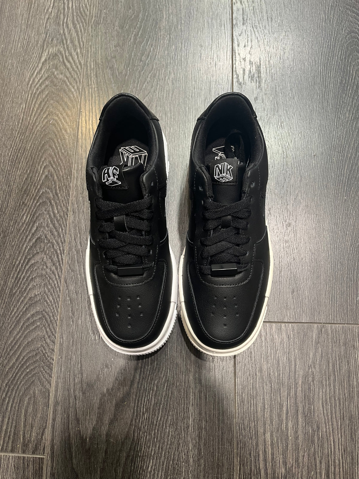 Nike Air Force 1 Pixel Black