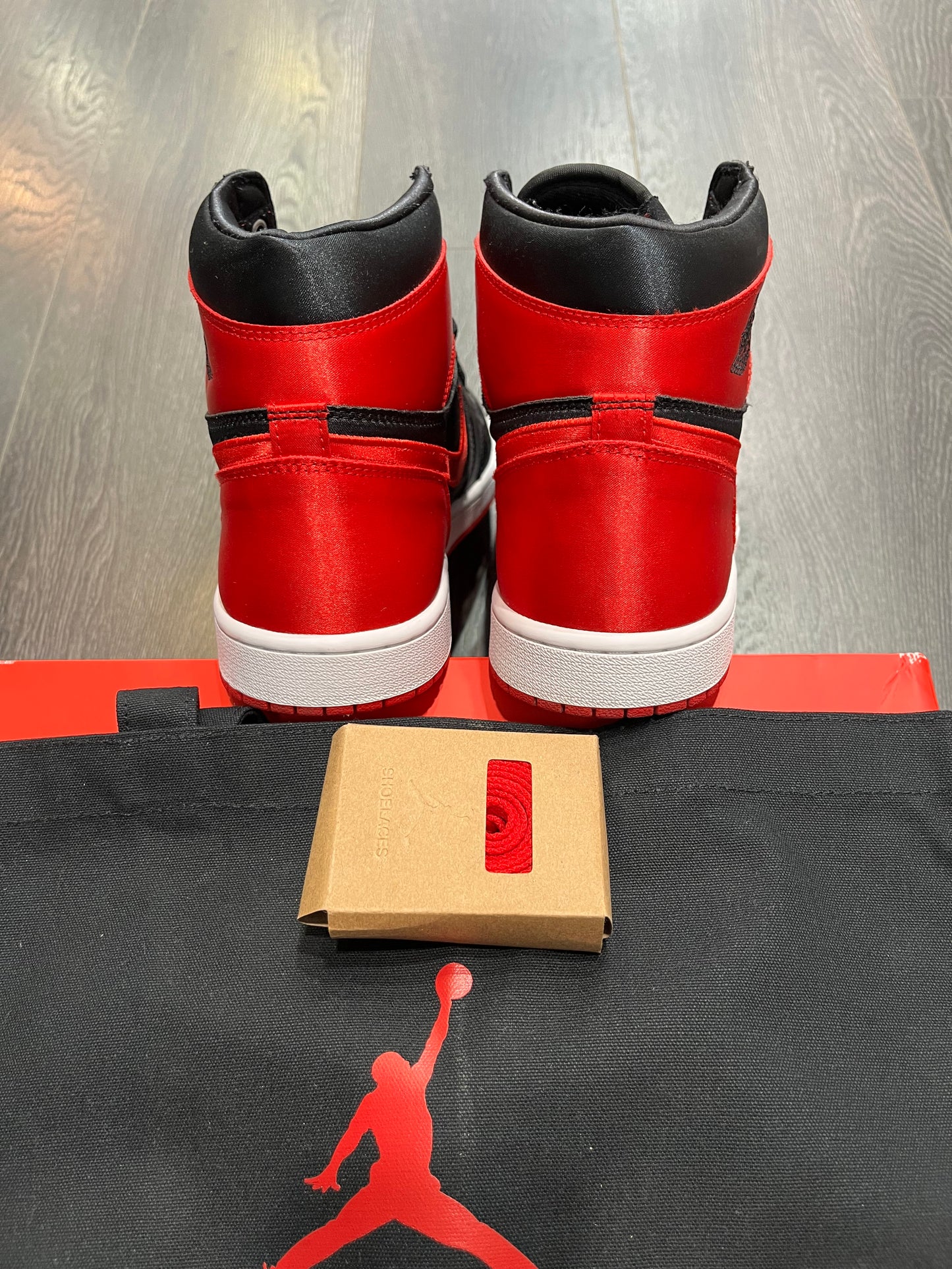 Air Jordan 1 High Retro OG Satin Bred