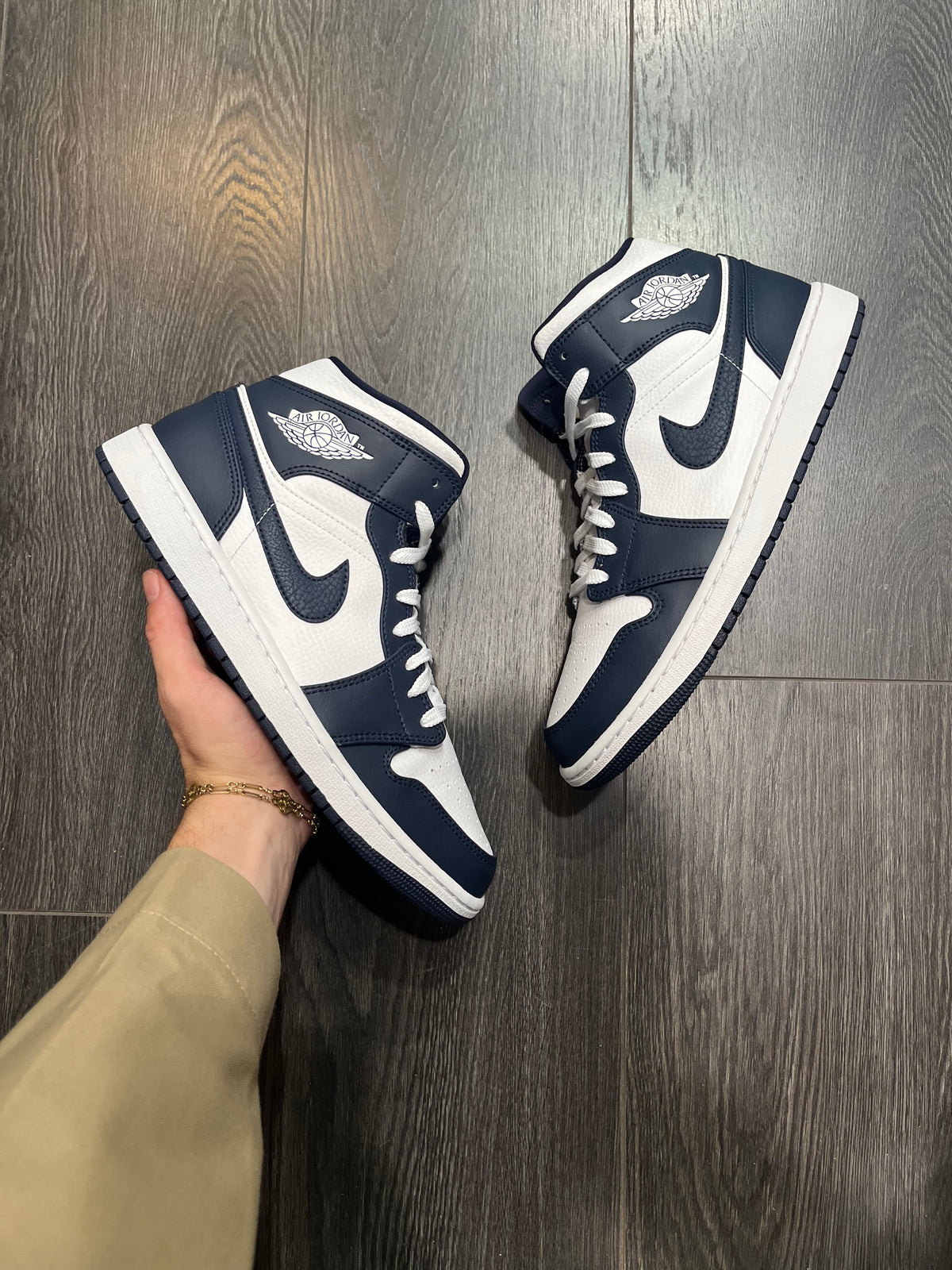 Air Jordan 1 High Obsidian