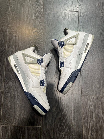 Air Jordan 4 Midnight Navy