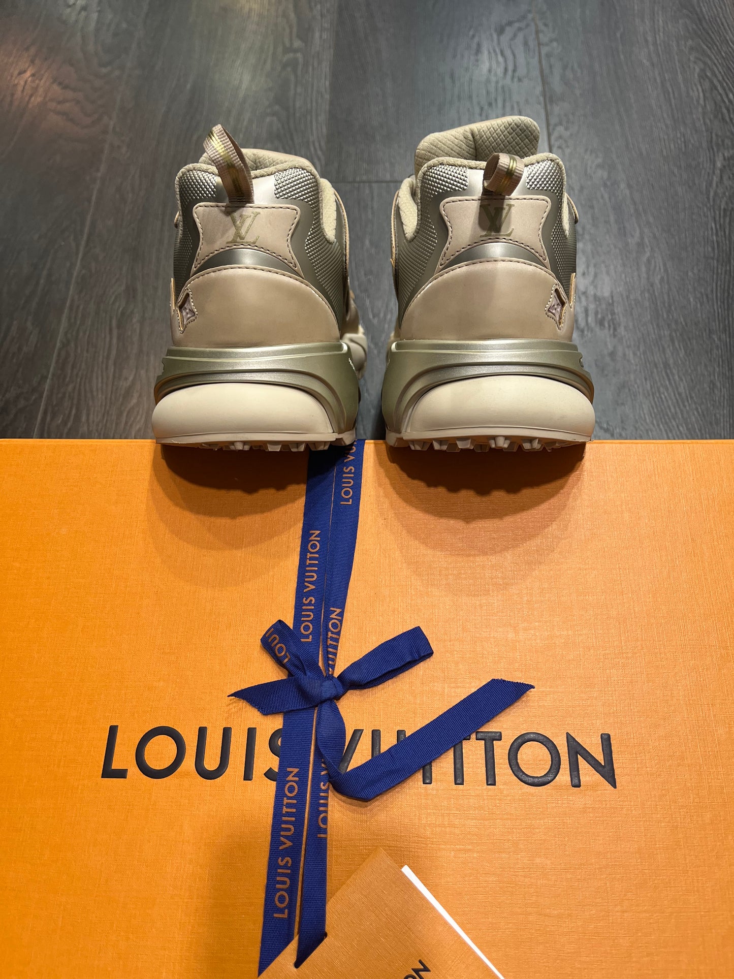 Louis Vuitton Runner Beige