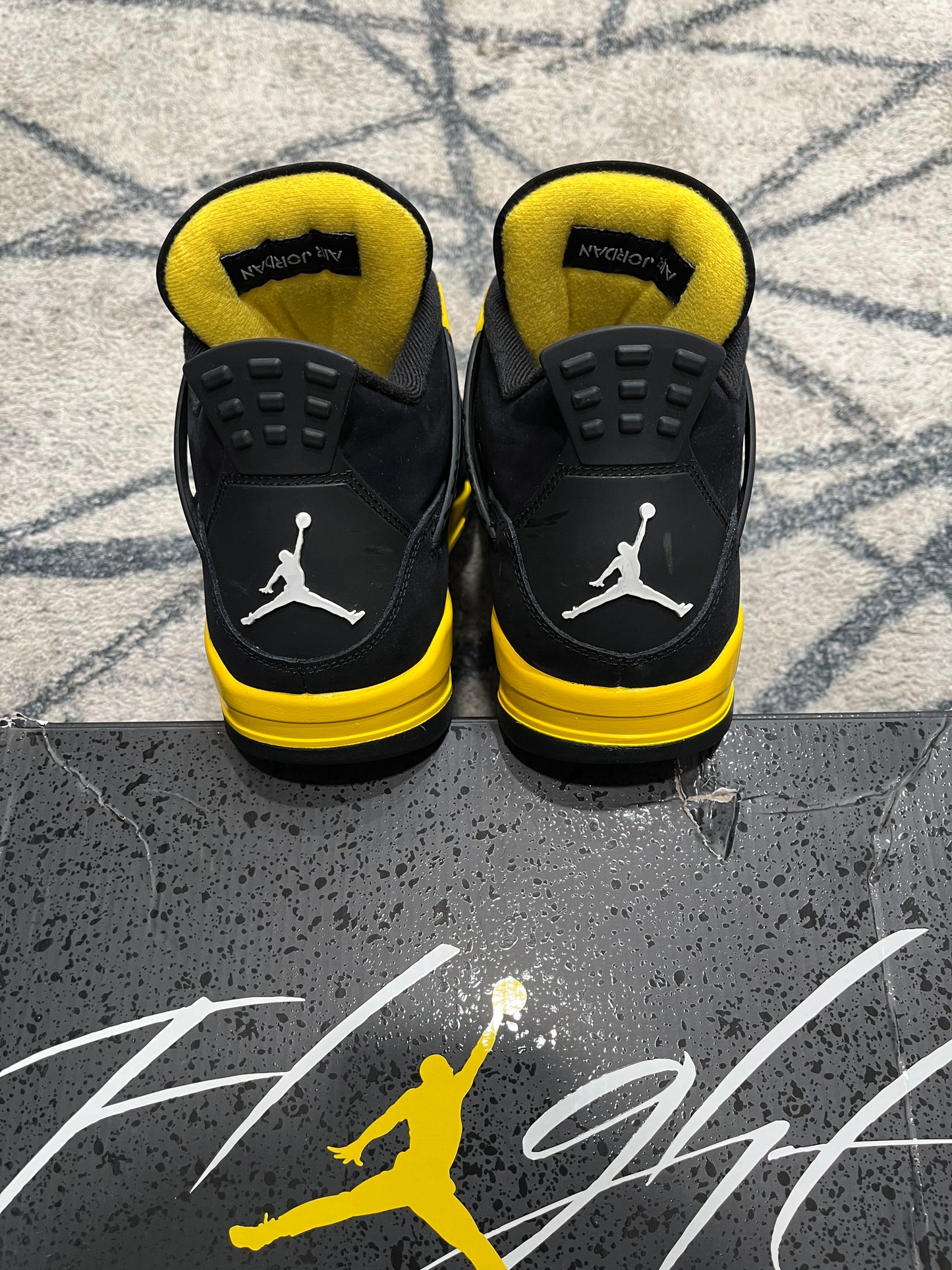 Air Jordan 4 Yellow Thunder