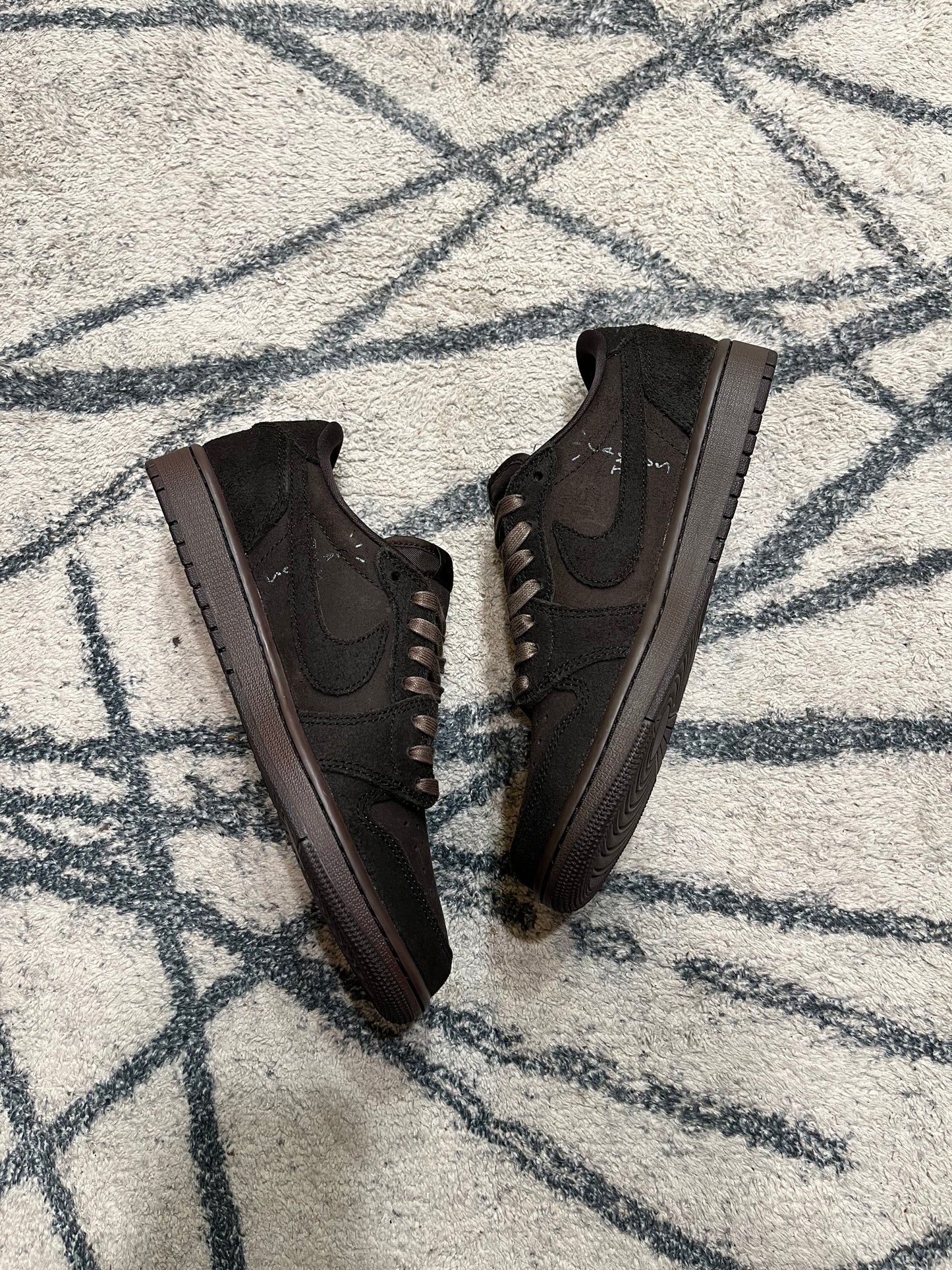Air Jordan 1 Travis Scott Velvet Brown