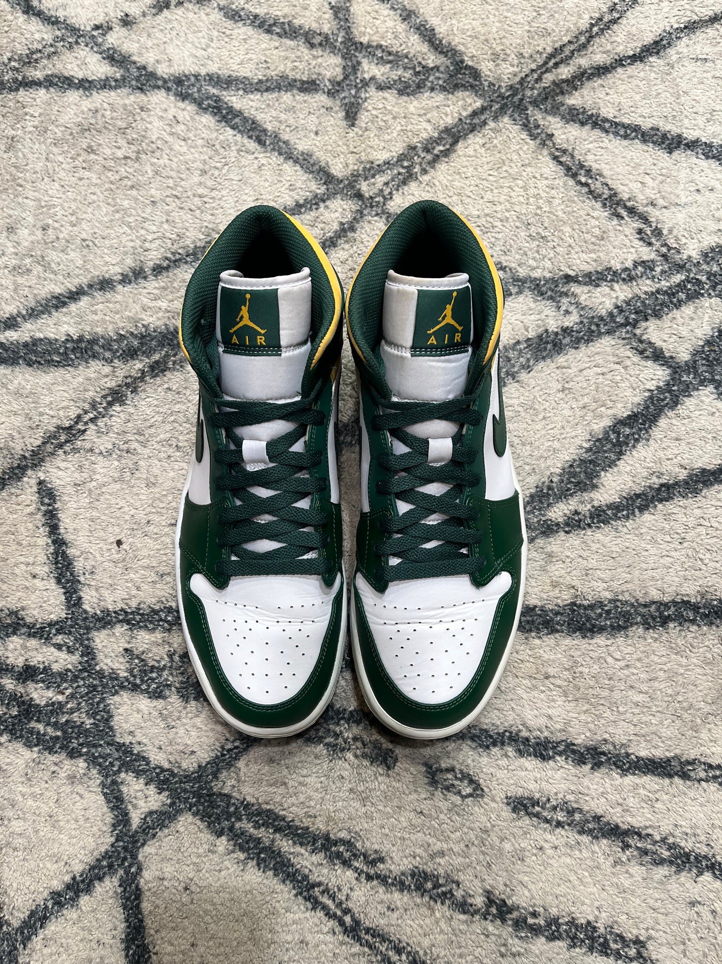 Air Jordan 1 Mid Sonics