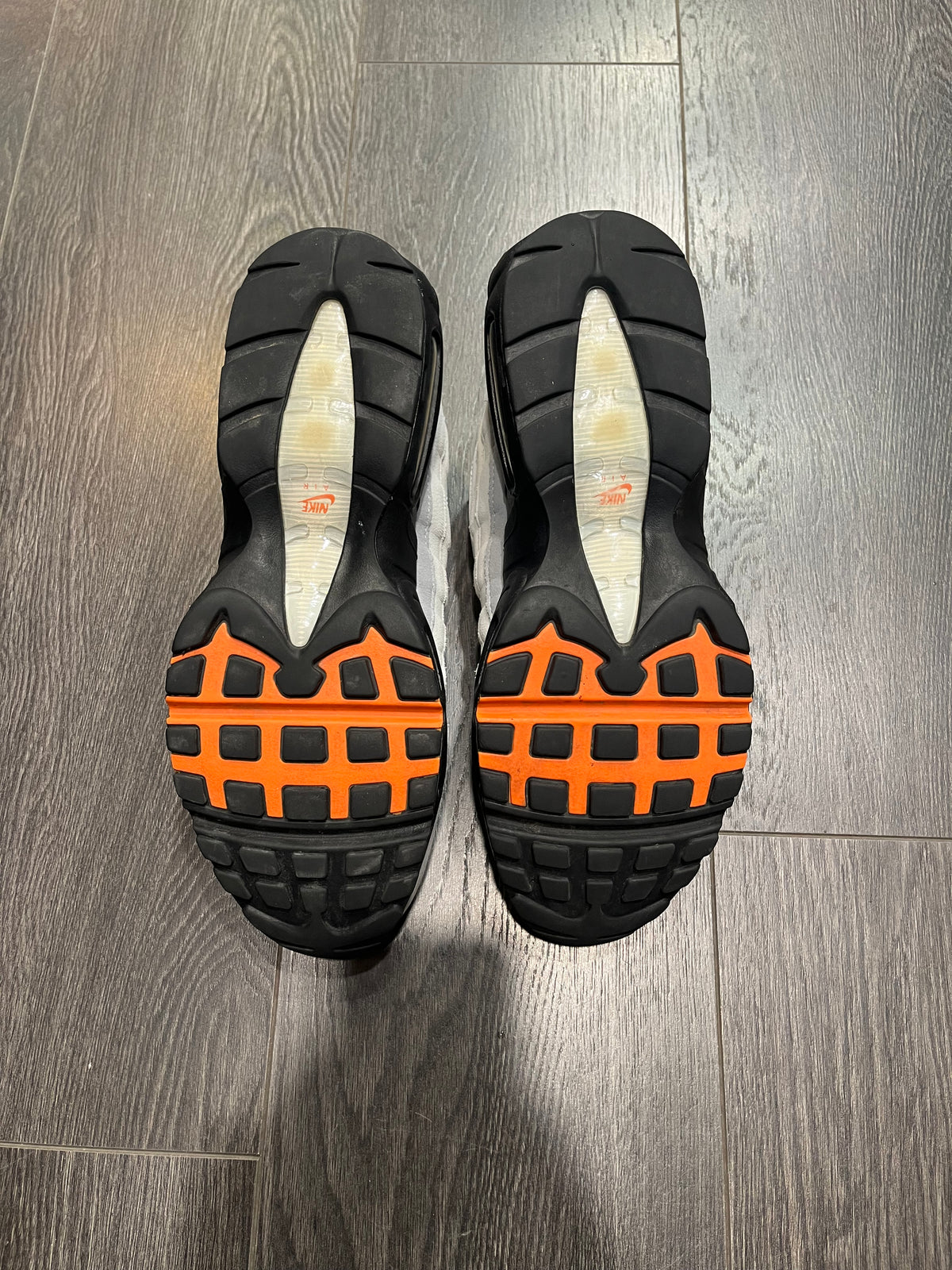 Nike Air Max 95 Wolf Grey Safety Orange
