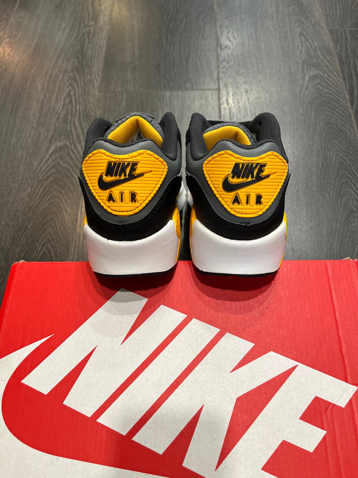 Nike Air Max 90 Yellow Smoke Grey