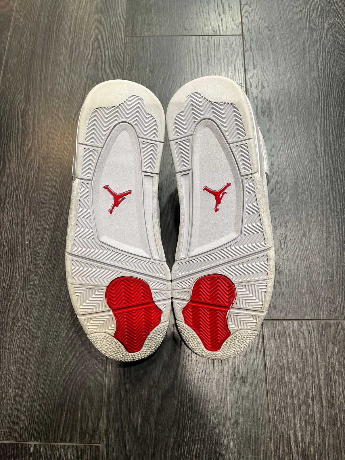 Air Jordan 4 Metallic Red