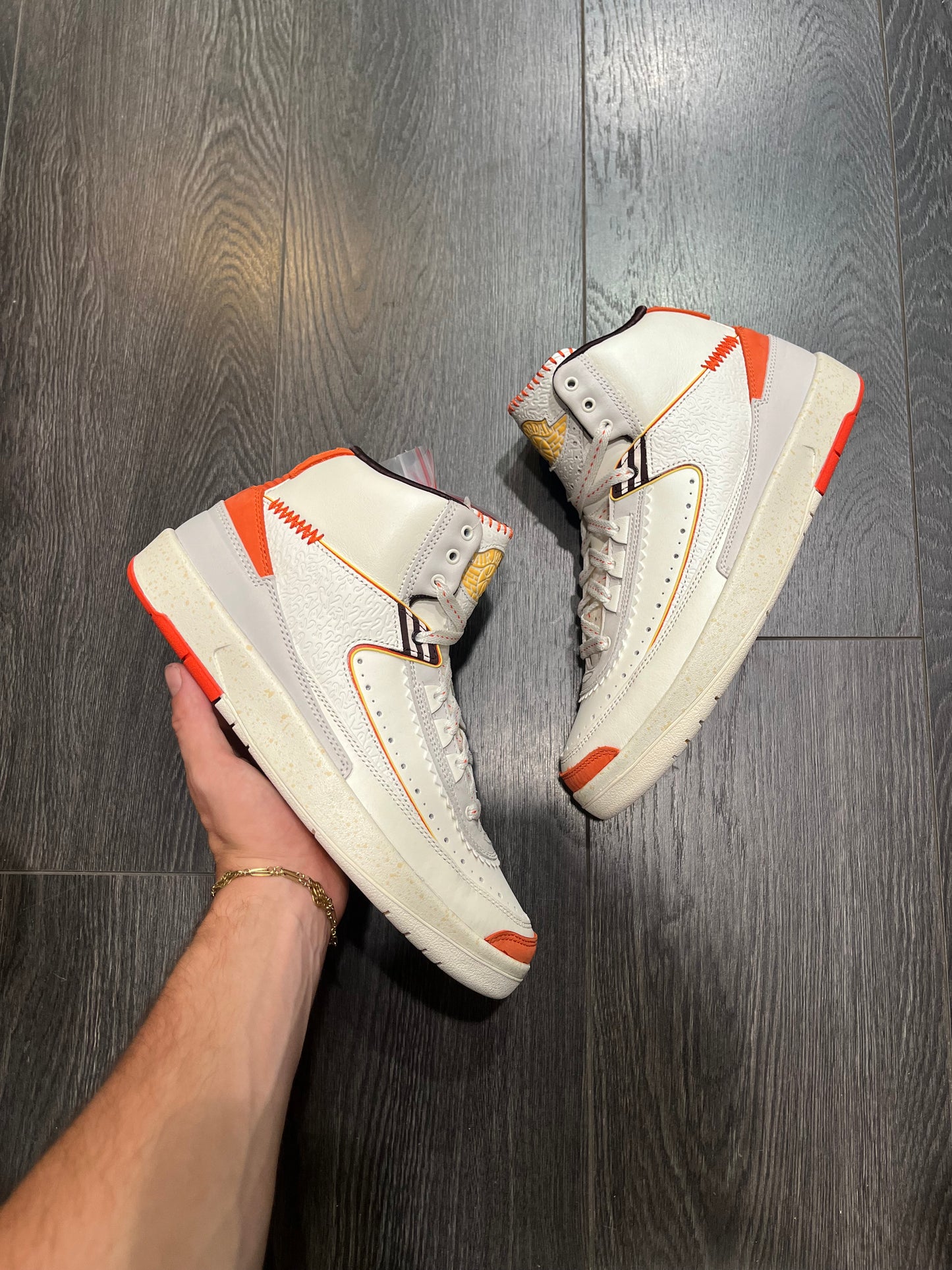 Air Jordan 2 Maison Chateau Rouge