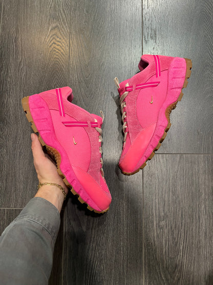Nike Humara Jacquemus Pink