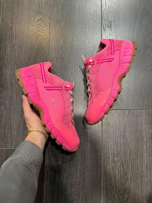 Nike Humara Jacquemus Pink