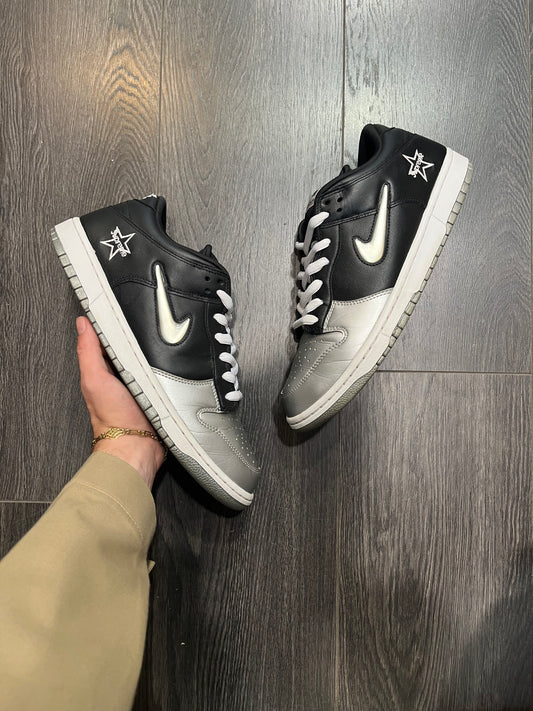 Nike Dunk SB Supreme Jewel Silver