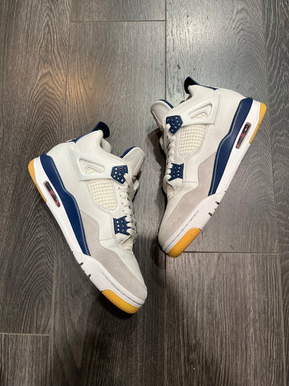 Air Jordan 4 SB Navy