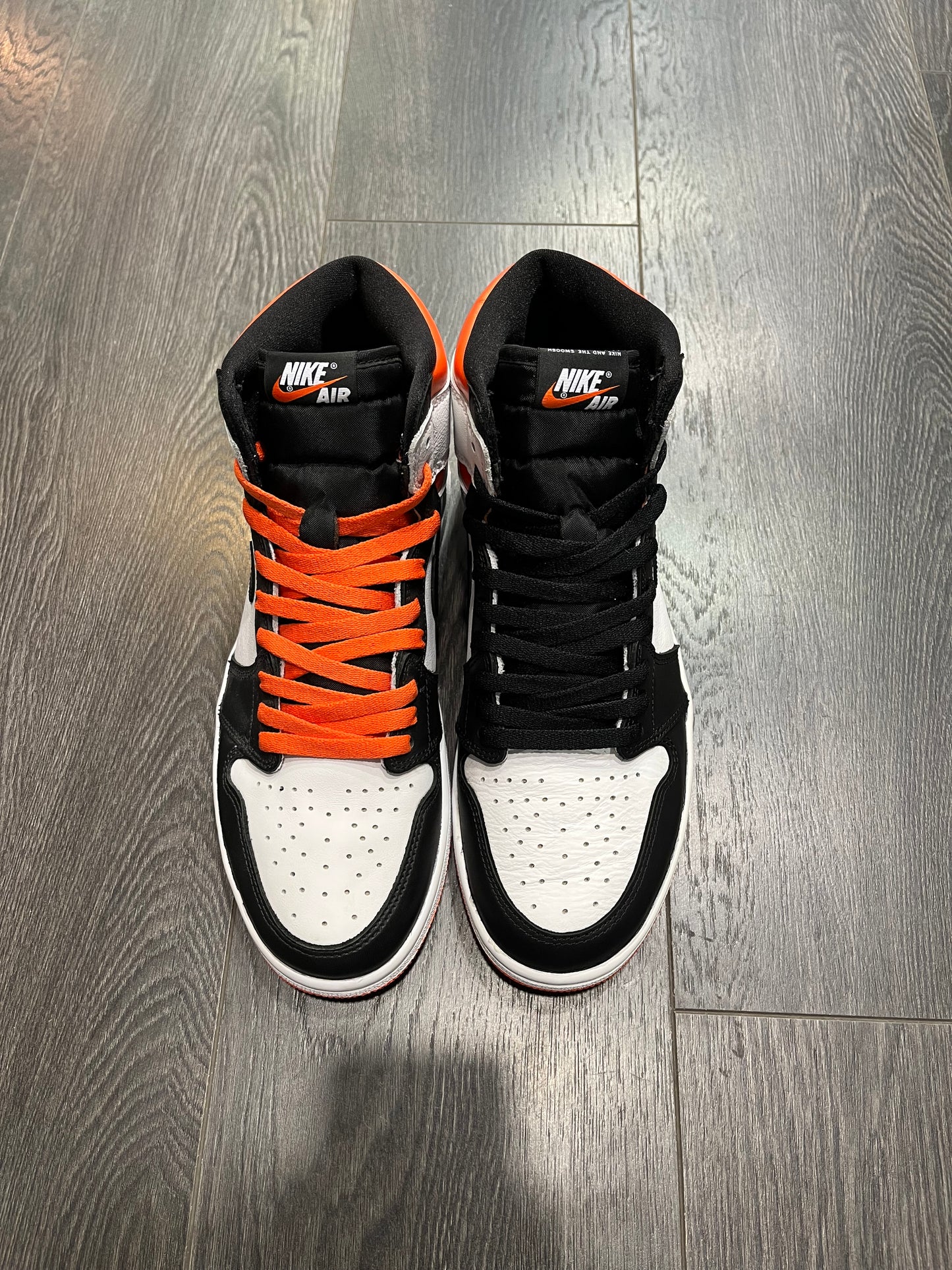 Air Jordan 1 Retro Orange