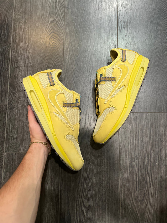 Nike Air Max 1 Travis Scott Saturn Gold