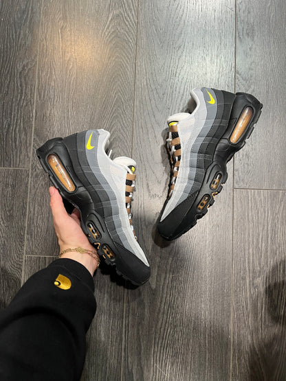 Nike Air Max 95 Yellow Strike